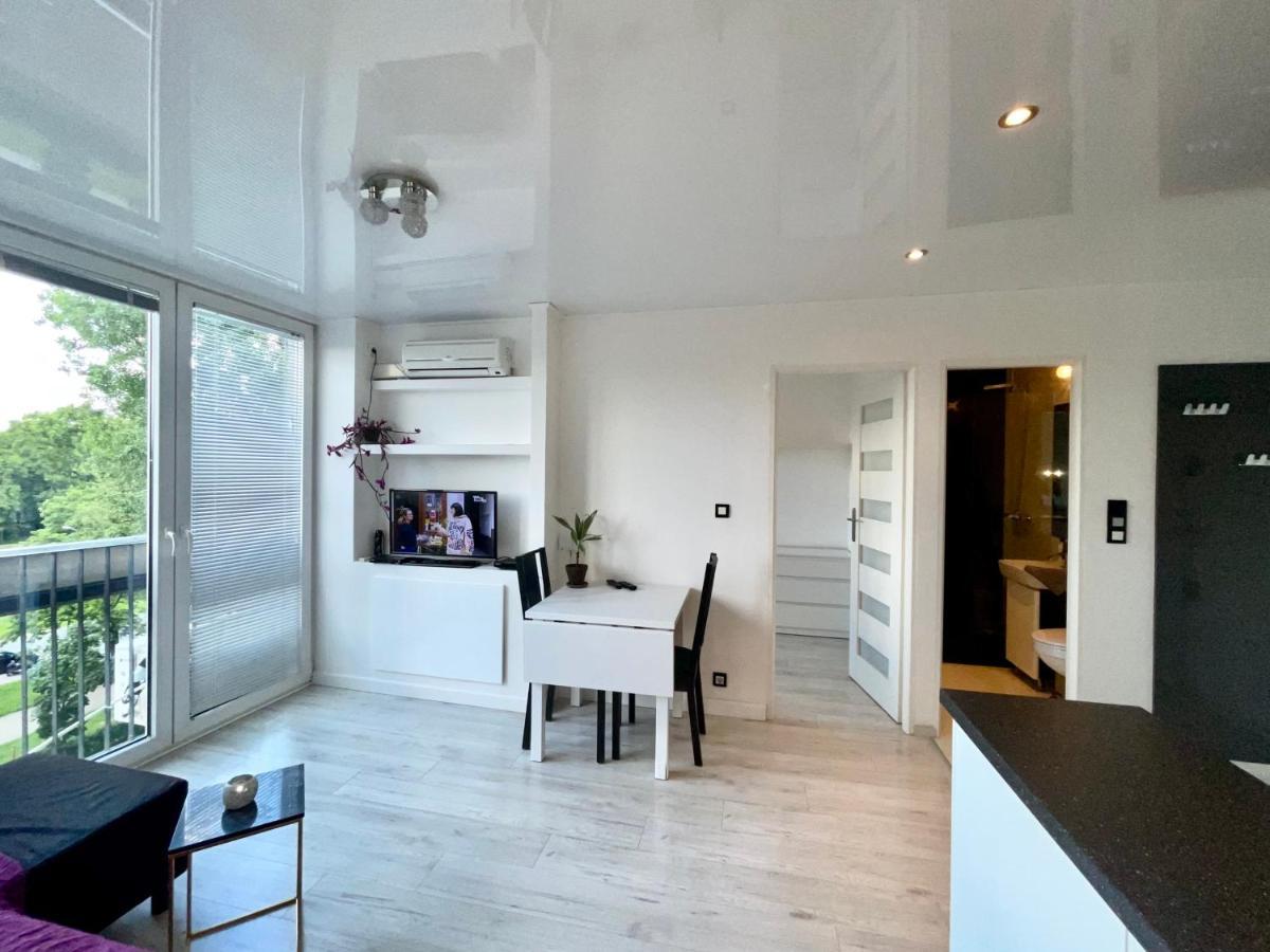 Sasi - Cozy Apartment For 6 People In Centre Varsovia Exterior foto
